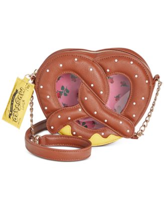 betsey johnson macys pretzel bags crossbody handbags moda bolsas comida foodlovers las para www1